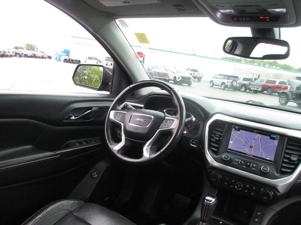 2017 GMC Acadia SLT