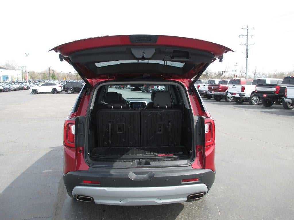 2023 GMC Acadia SLT