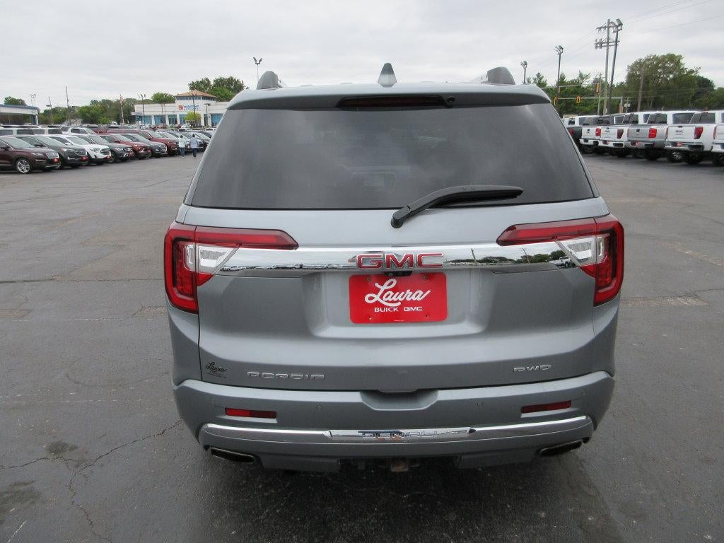 2023 GMC Acadia Denali