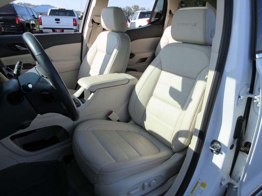 2022 GMC Acadia Denali