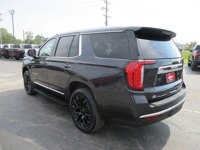 2023 GMC Yukon SLT