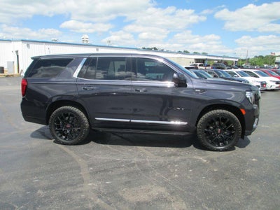 2023 GMC Yukon SLT