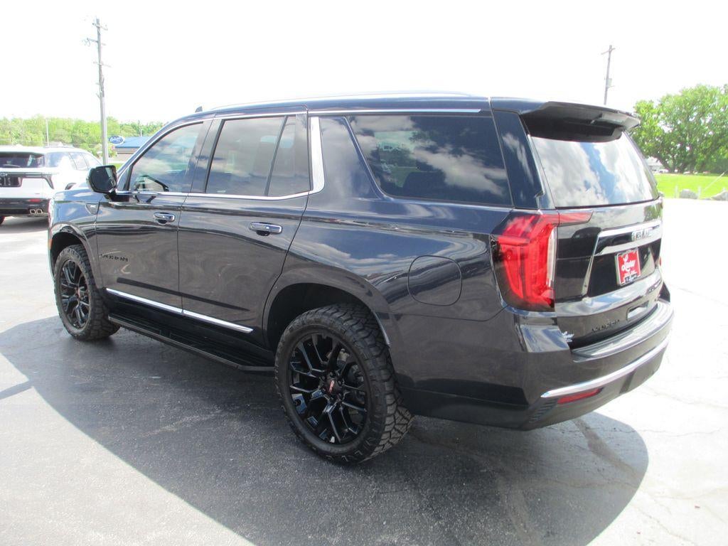 2023 GMC Yukon SLT