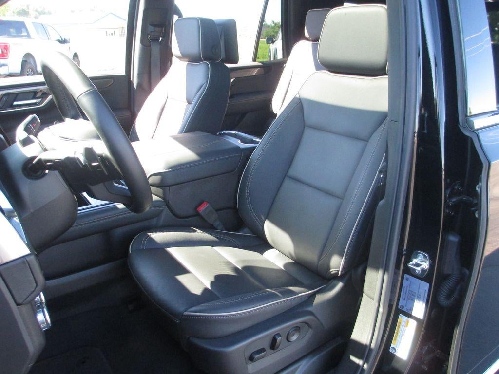 2025 GMC Yukon Elevation