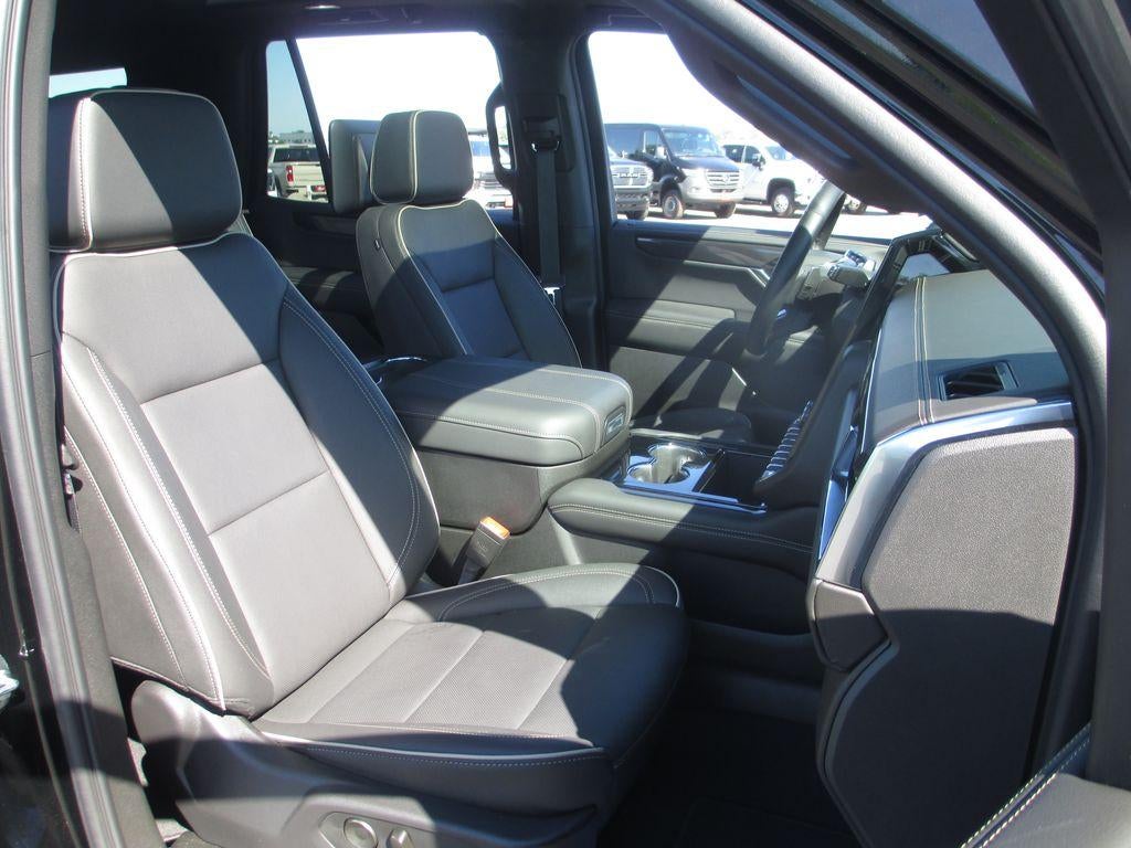 2025 GMC Yukon Elevation