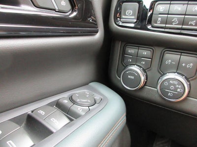 2025 GMC Yukon AT4