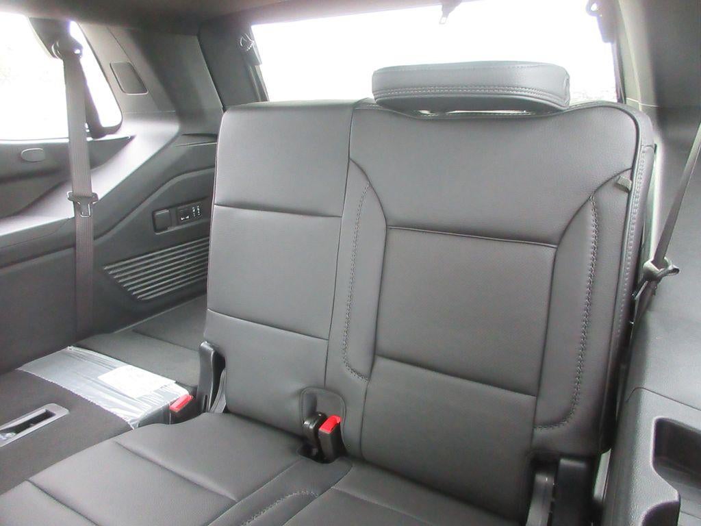 2026 GMC Yukon Denali - Photo 14