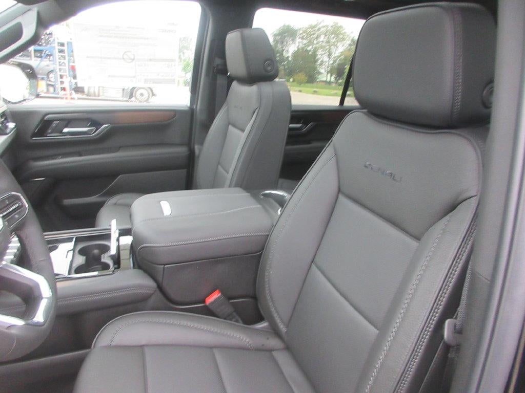 2027 GMC Yukon Denali - Photo 11