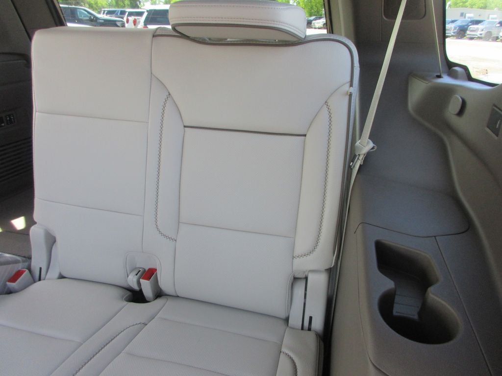 2026 GMC Yukon Denali - Photo 13