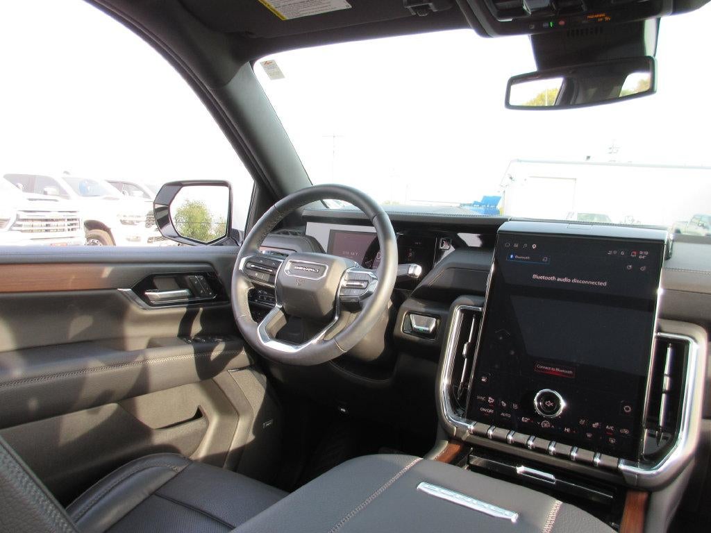 2026 GMC Yukon Denali - Photo 30