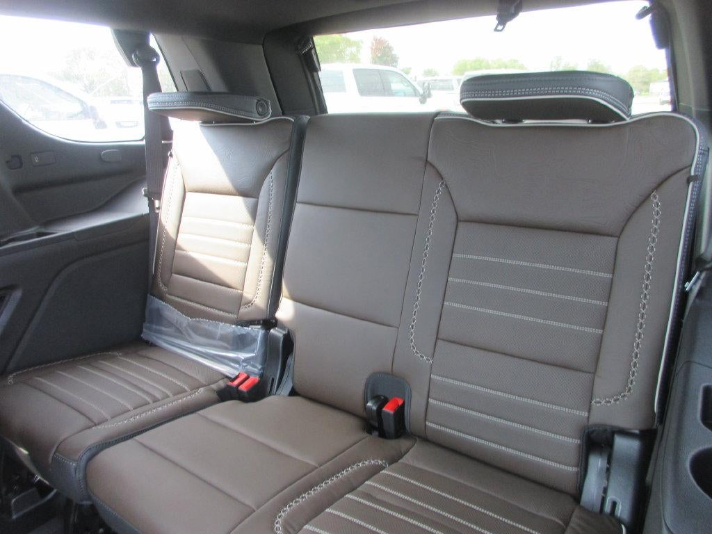 2027 GMC Yukon Denali Ultimate - Photo 13