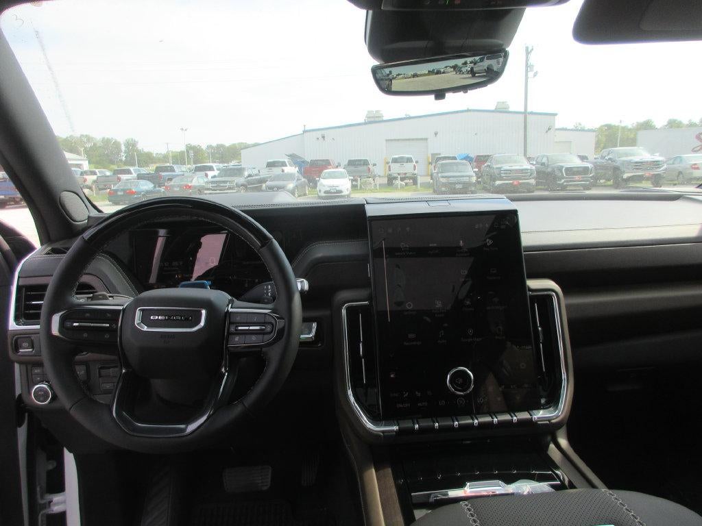 2027 GMC Yukon Denali Ultimate - Photo 16