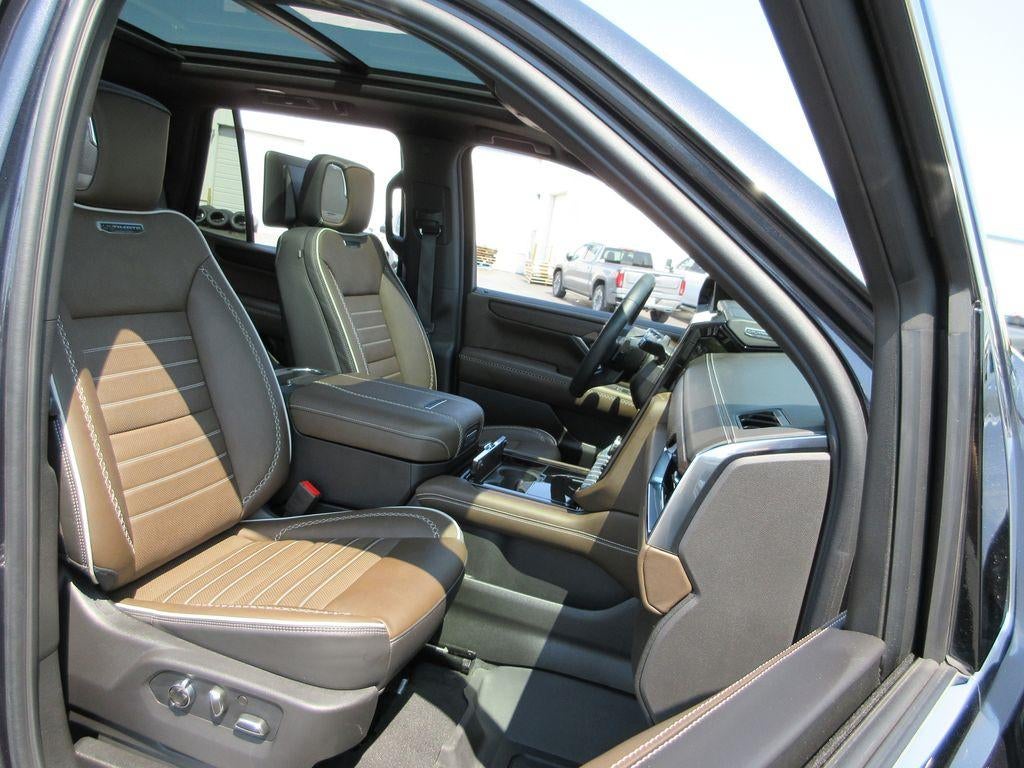 2025 GMC Yukon Denali Ultimate