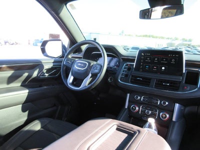 2024 GMC Yukon XL SLE