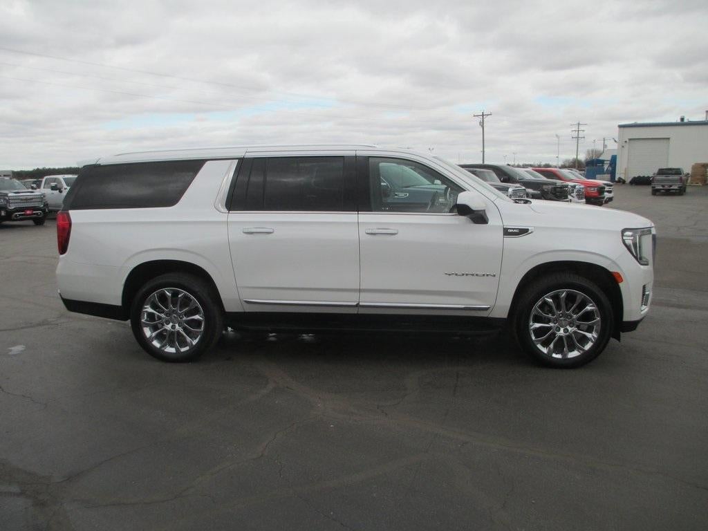 2023 GMC Yukon XL SLT