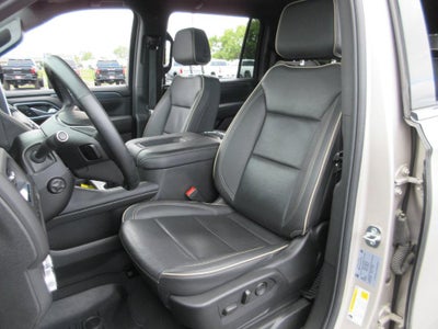 2024 GMC Yukon XL SLT
