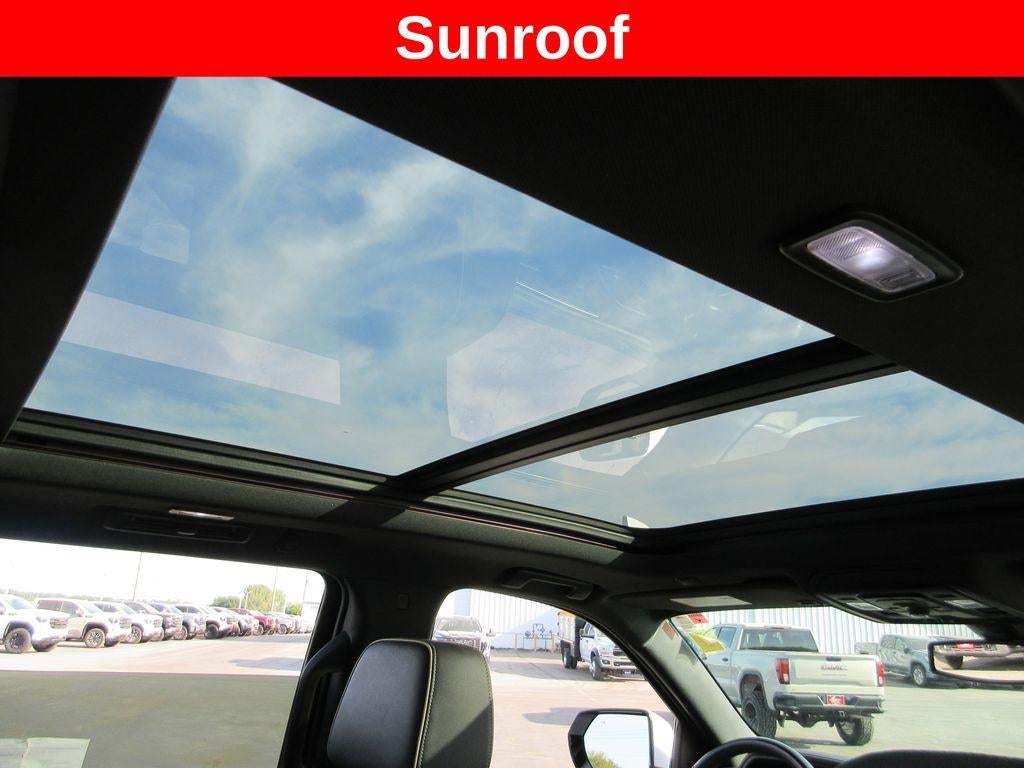 2022 GMC Yukon XL SLT