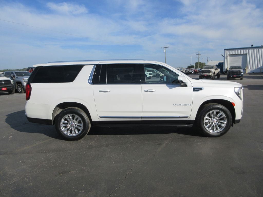 2022 GMC Yukon XL SLT