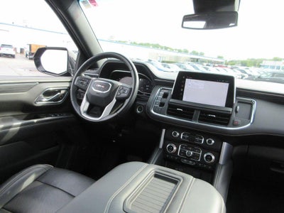 2023 GMC Yukon XL SLT