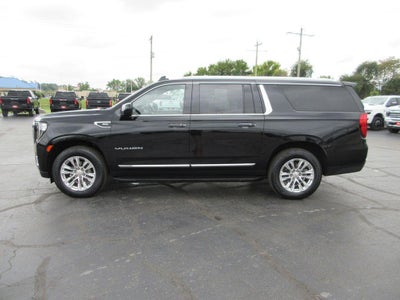 2023 GMC Yukon XL SLT