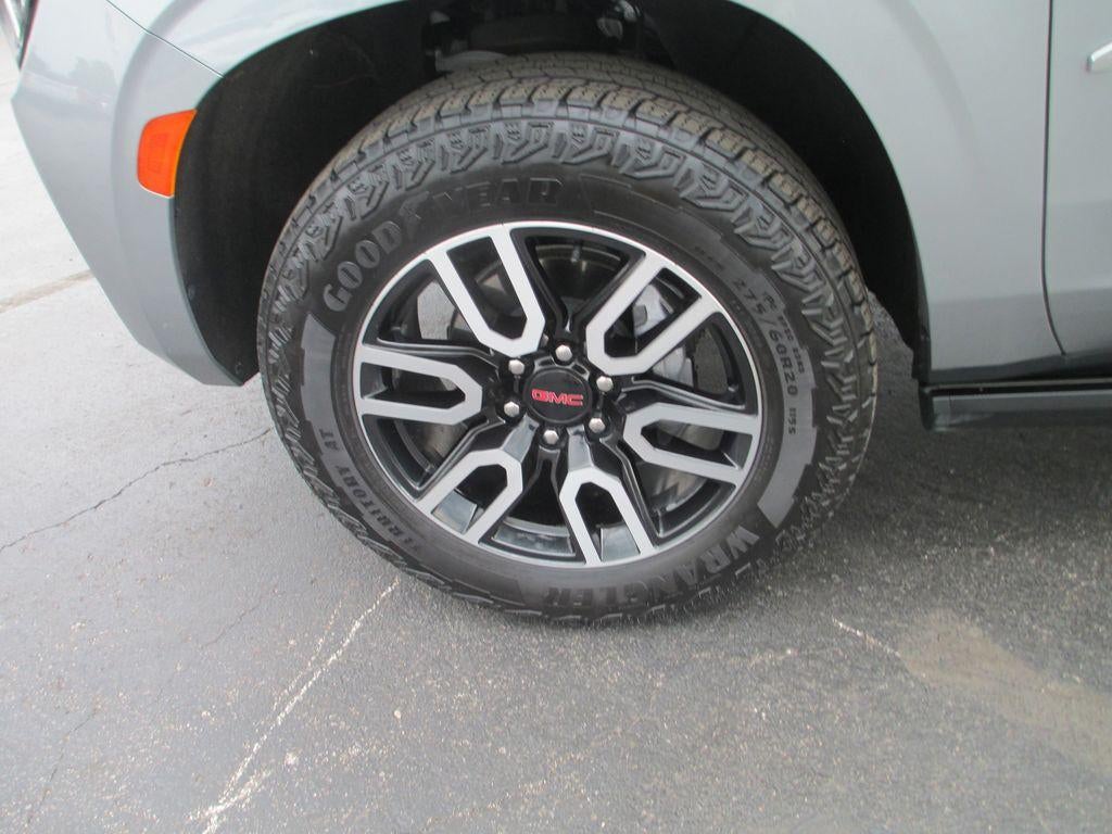 2023 GMC Yukon XL AT4
