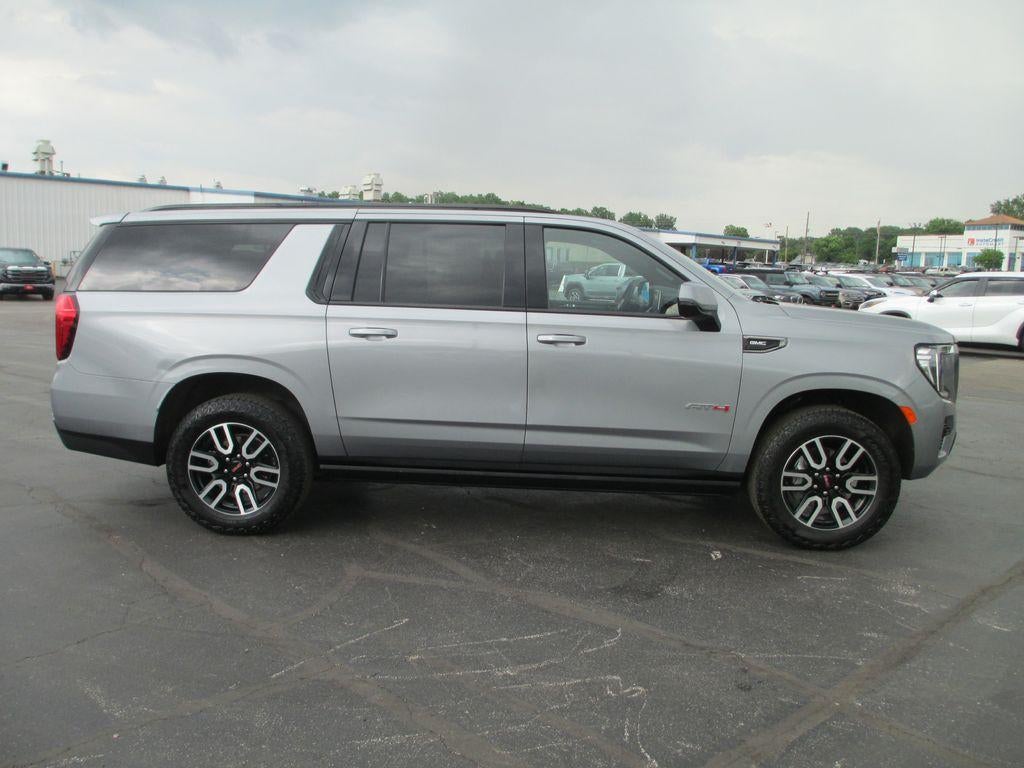 2023 GMC Yukon XL AT4