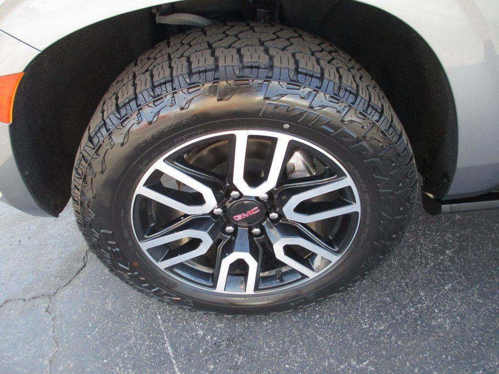 2022 GMC Yukon XL AT4