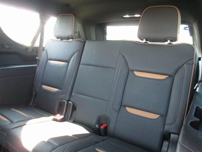 2022 GMC Yukon XL AT4