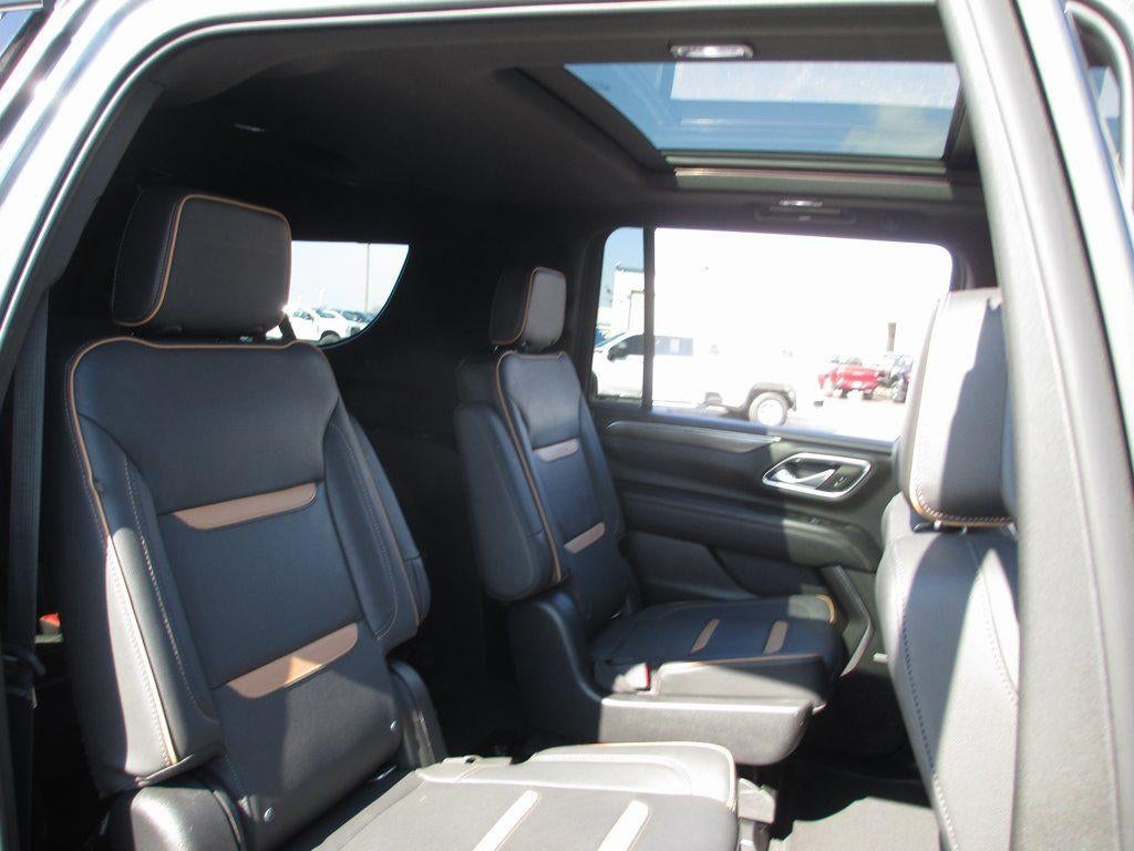 2022 GMC Yukon XL AT4