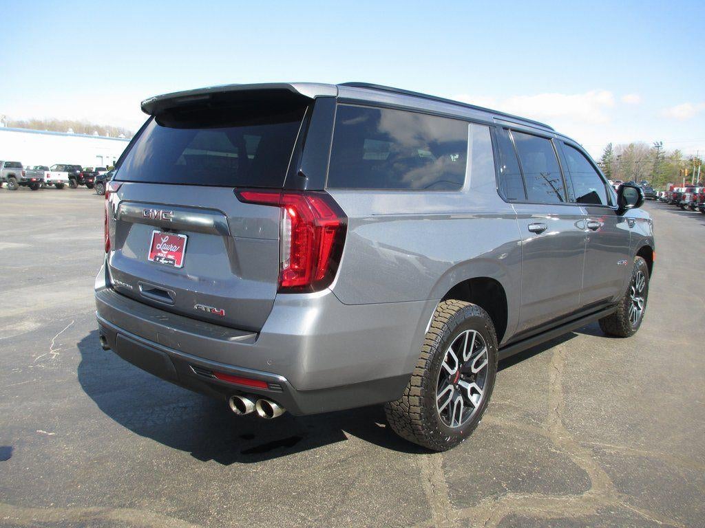 2022 GMC Yukon XL AT4