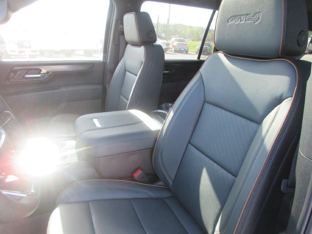 2027 GMC Yukon XL AT4 - Photo 11