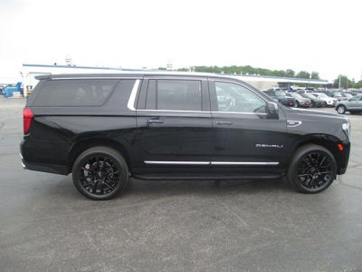 2023 GMC Yukon XL Denali
