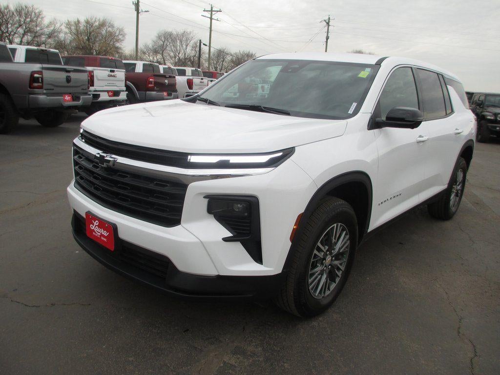 2024 Chevrolet Traverse LS