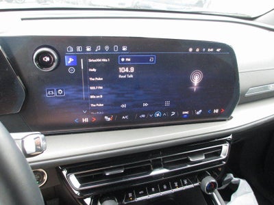 2024 Chevrolet Traverse LS