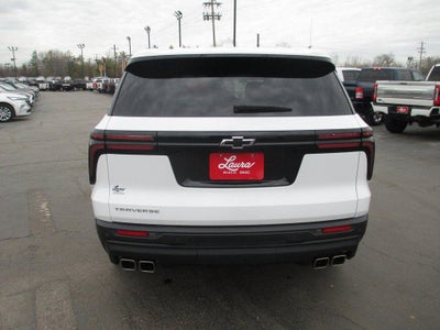 2024 Chevrolet Traverse LS