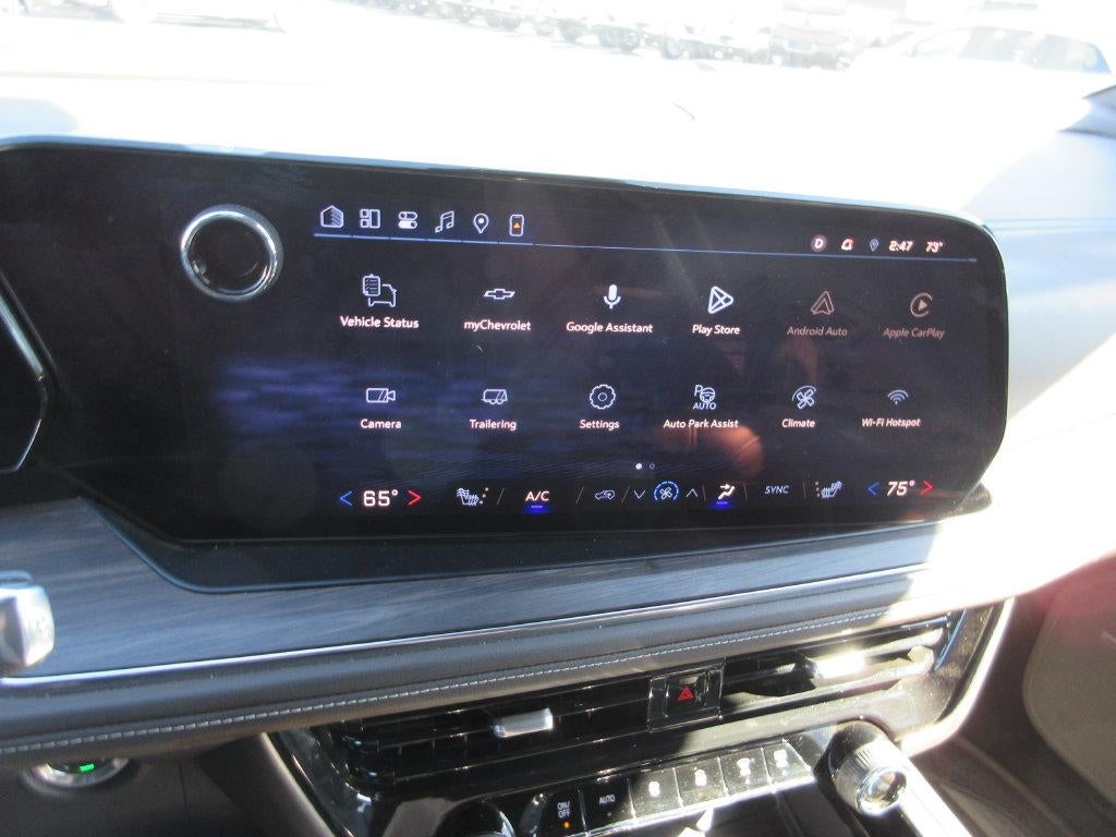 2025 Chevrolet Suburban LT
