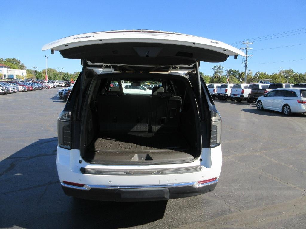 2025 Chevrolet Suburban LT