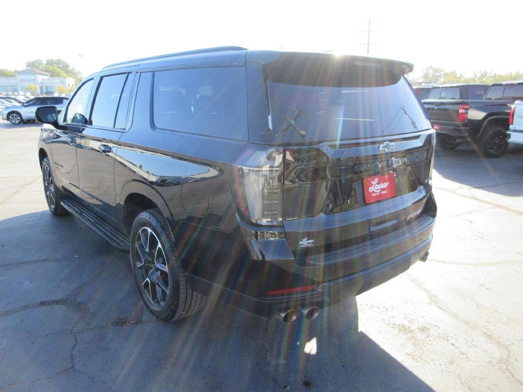 2025 Chevrolet Suburban RST