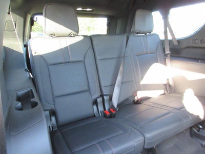 2025 Chevrolet Suburban RST