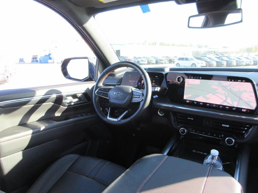 2025 Chevrolet Suburban RST