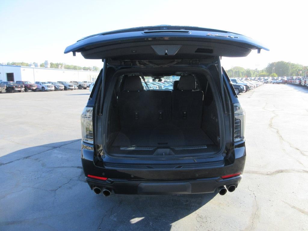 2025 Chevrolet Suburban RST