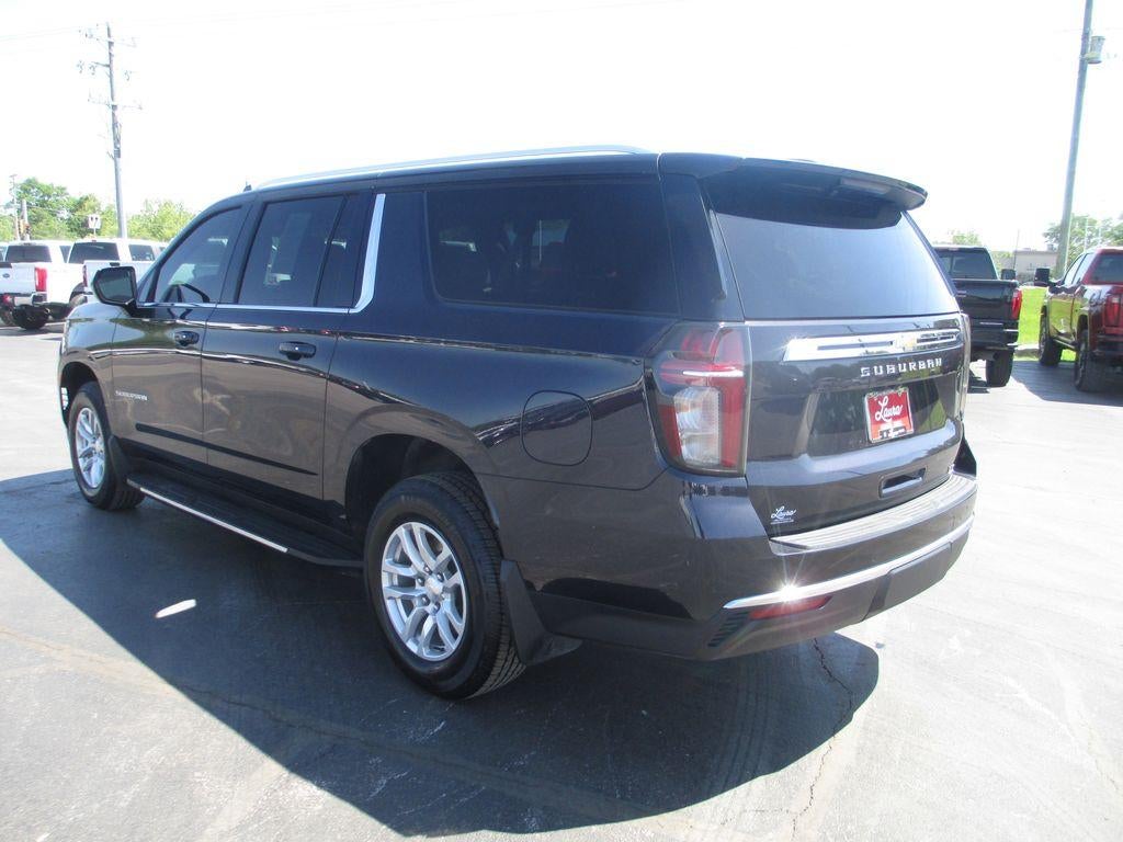 2023 Chevrolet Suburban LT