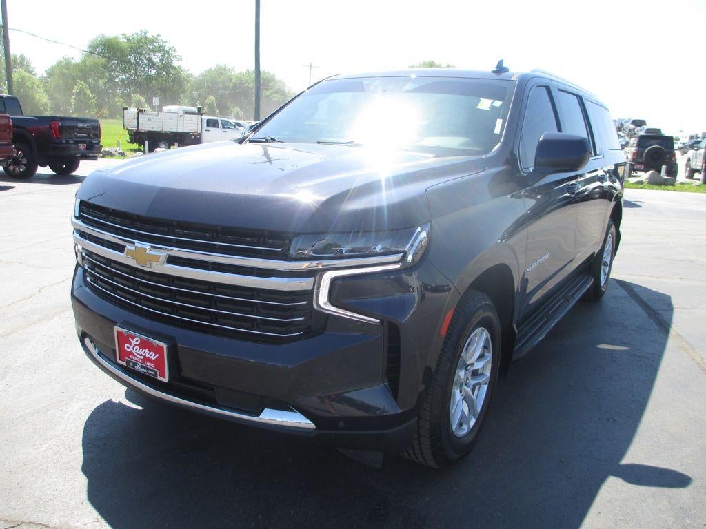 2023 Chevrolet Suburban LT