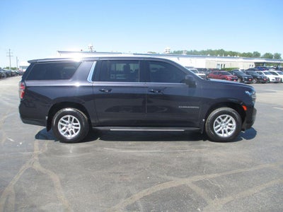 2023 Chevrolet Suburban LT