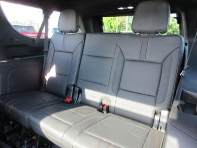 2024 Chevrolet Suburban RST