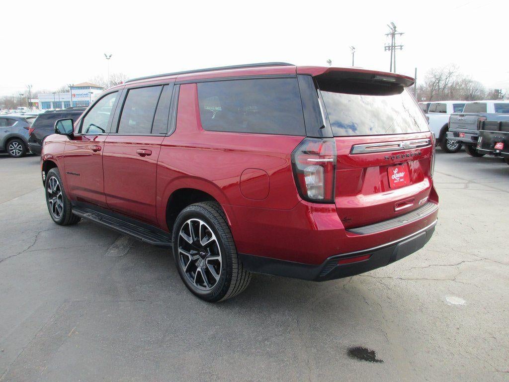 2023 Chevrolet Suburban RST