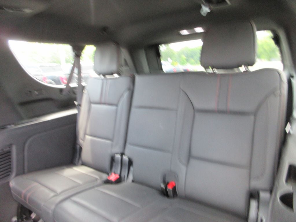 2024 Chevrolet Suburban RST