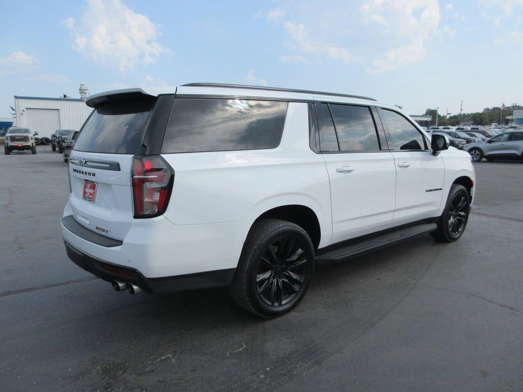 2023 Chevrolet Suburban RST