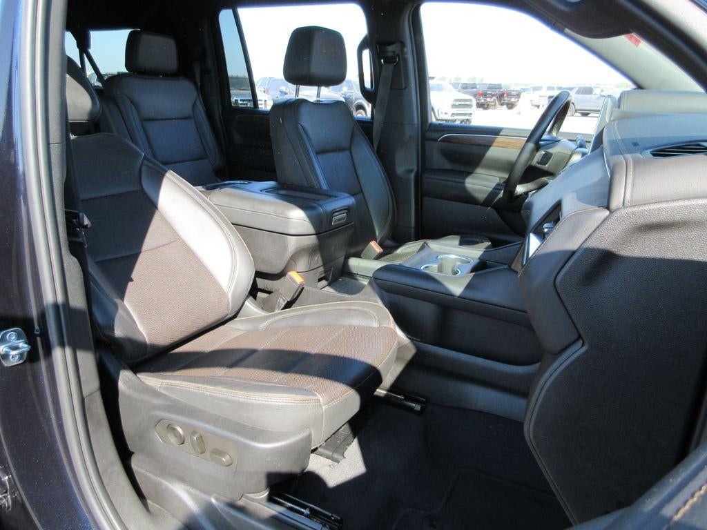 2023 Chevrolet Suburban High Country