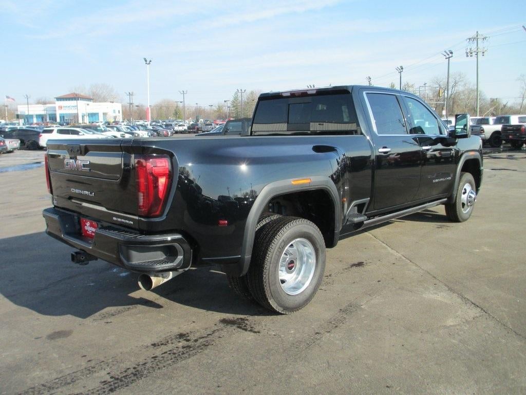2023 GMC Sierra 3500 HD Denali